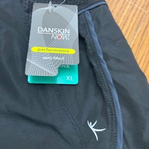 XL 16-18 black semi fitted shorts